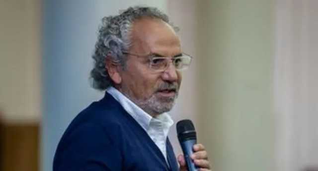 Удовлетворяет Ахметова орально: Скрыпин грубо оскорбил Шустера