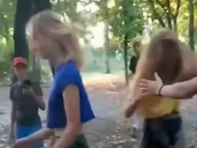 Стали известны подробности массовой драки школьниц в Запорожье