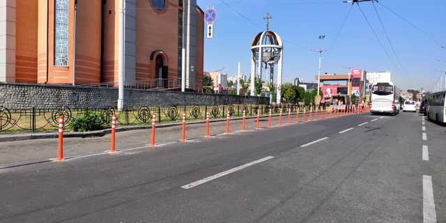 На Южном вокзале Киева установили противопарковочные конструкции