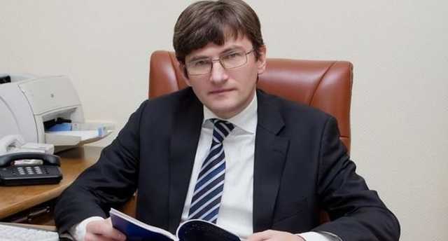 Подготовка к проведению референдумов: Магера объяснил, зачем президент распускает Центризбирком