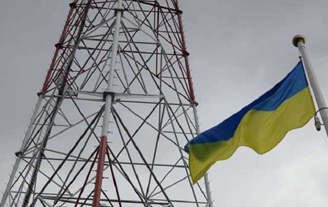Росія повністю “глушить” українське радіо в Криму