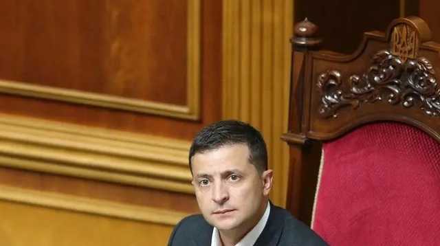 Зеленский сделал предупреждение Ахметову и Порошенко