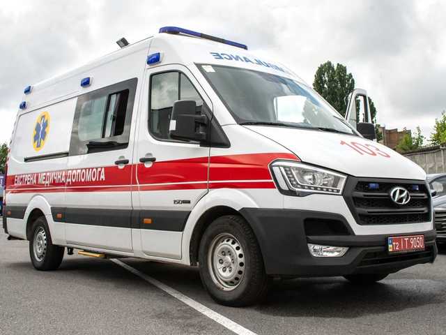 Водитель BMW под Полтавой врезался в забор: один мужчина погиб