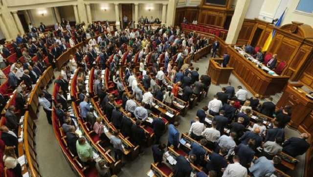 На низком старте: сможет ли Зеленский провести местные выборы в обход Конституции