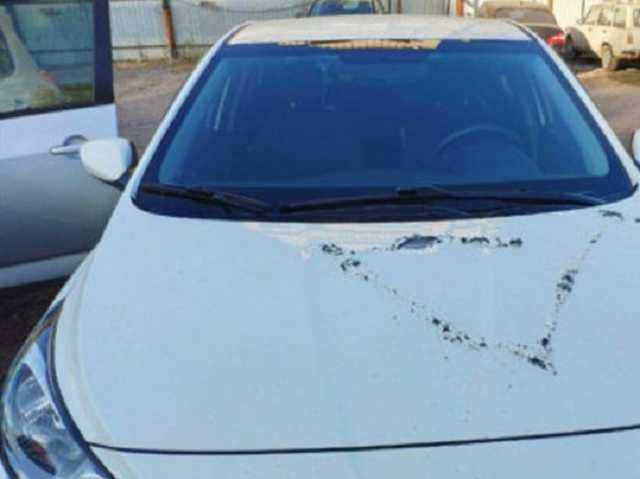 Дежавю: в Днепре вслед за Киевом массово облили кислотой автомобили на стоянке