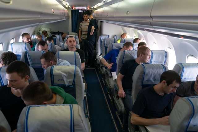 Россия запретила въезд всем 35 освобожденным украинцам