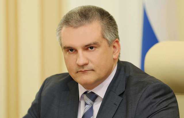 Аксьонова знову обрали головою “уряду” анексованого Криму