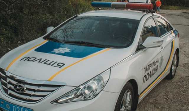 В Киеве мужчина приехал на рыбалку и умер на берегу озера