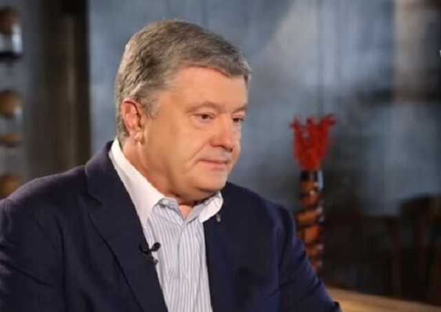 Предлагал договориться: Порошенко рассказал, как отшил Путина