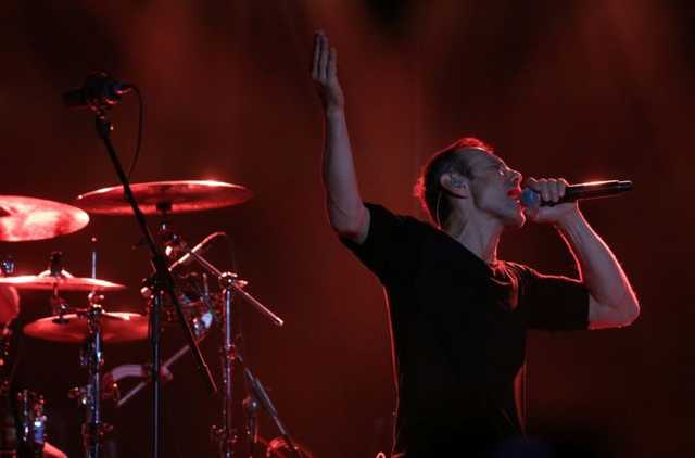 Вакарчук обнажился на концерте "Океана Ельзи" в Минске