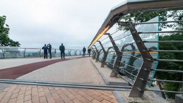 На этот раз мопед: на "мосту Кличко" поймали пьяного правонарушителя