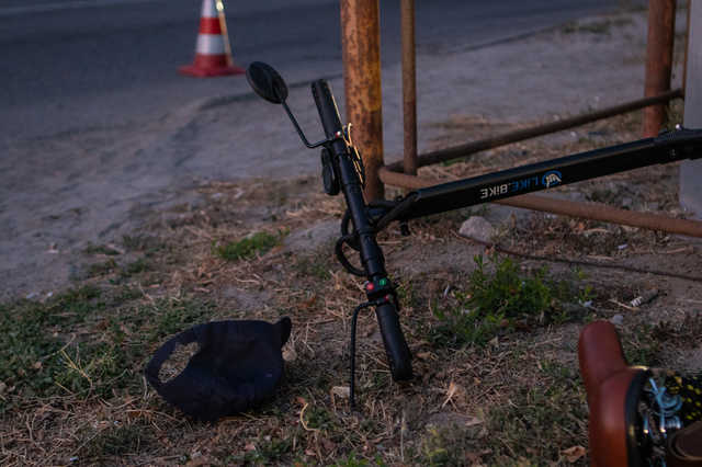 В Днепре мужчина на смерть разбился на электросамокате