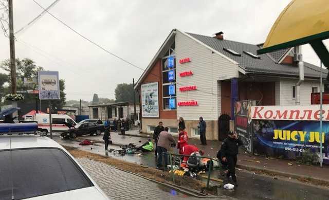 Полицейский влетел в остановку с людьми: новые факты о виновнике трагедии в Броварах