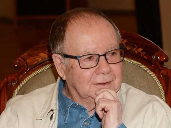 Знаменитый режиссер порезал женщину в центре Москвы