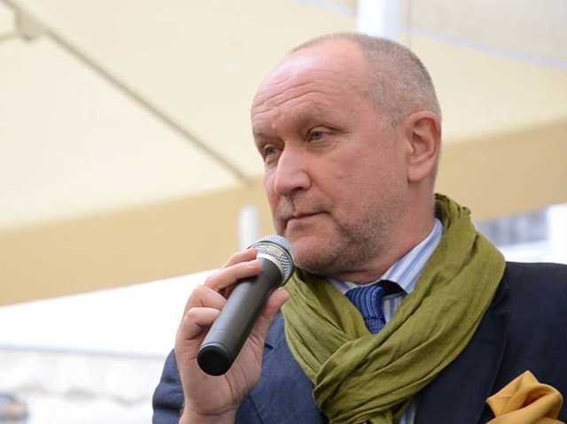 Журналіст Данило Яневський вимагає звільнення речниці Зеленського