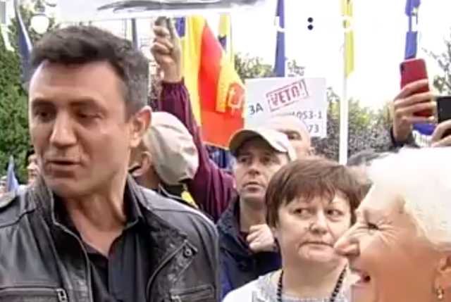 До нардепа Тищенка доторкнулися жінки: “слуга народу” попросив захисту поліції