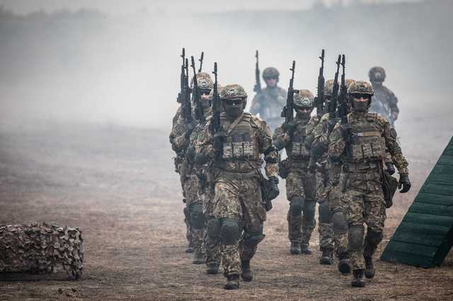 Подразделения МВД провели учения для зачистки Донецка и Луганска