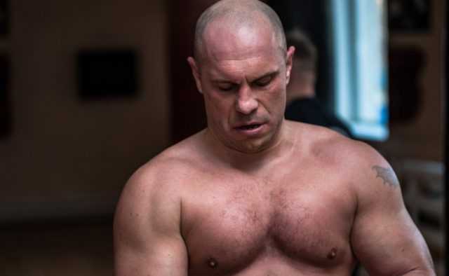 Нардеп Илья Кива мастурбировал в Раде после переписки с моделью: шокирующее видео