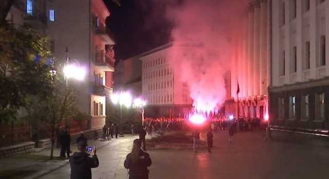 Уж лучше бы Зеленский верил в зубную фею — эксперт