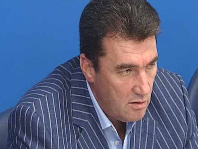 Зеленский заменил в СНБО человека Пинчука на человека Коломойского — политолог