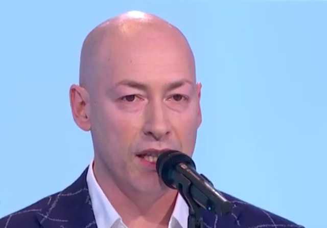 "Соединяться – смерти подобно!" Гордон призвал Зеленского оградить Донбасс и Крым забором