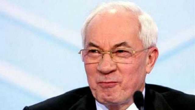 Азаров заявил, что получил в России статус политбеженца по личному распоряжению Путина