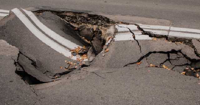 Земля уходит из-под ног: в Днепре забили тревогу из-за масштабного оползня