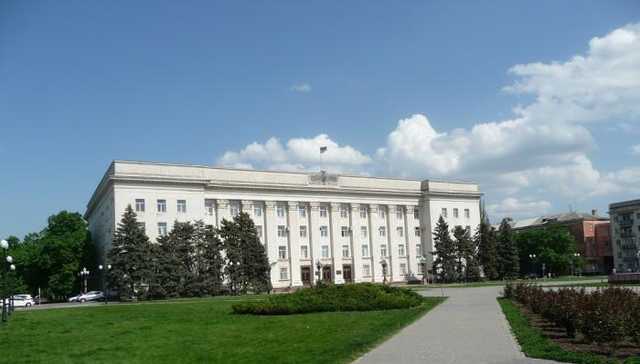 Горсовет Херсона поддержал обращение к президенту против "формулы Штайнмайера"