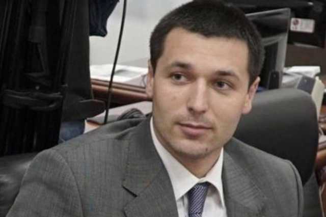 Семейный подряд прокурора САП: снимаем аресты, дорого