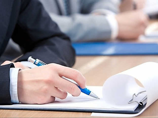 В Украине отменили аттестацию по украинскому языку для чиновников