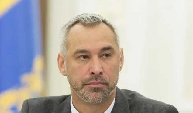 Коломойский наносит удар: Дубинский и Бужанский готовы добиваться отставки Рябошапки?