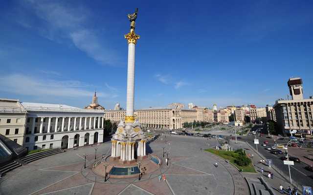 Завтра в Киеве перекроют ряд улиц из-за шествий