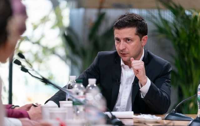 "Хочется ругаться матом!" Комаровский вдруг раскритиковал пресс-марафон Зеленского