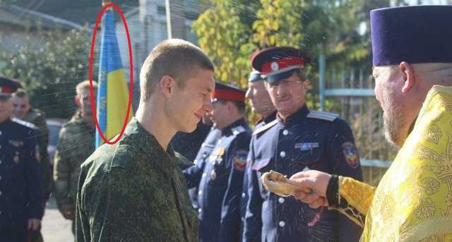 У пропагандистов истерика: на "торжестве" боевиков ЛНР заметили "украинский" флаг