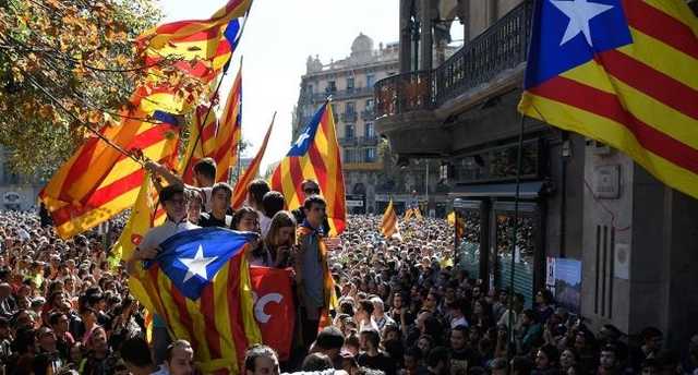 Каталония «пылает»: Барселона и другие крупные города заблокированы протестующими