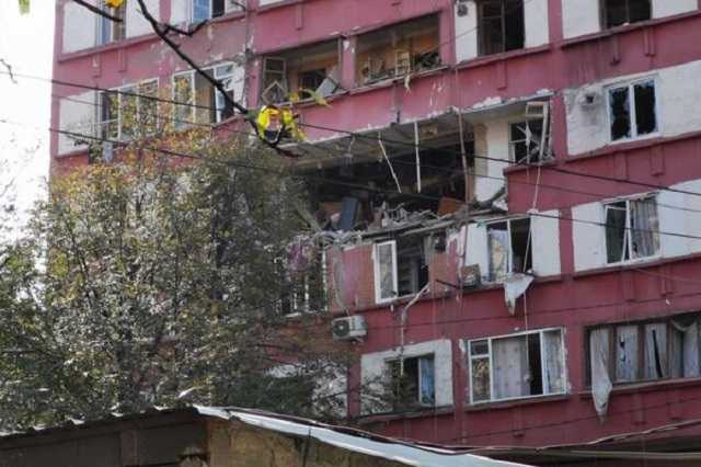 Обвалились 4 этажа: в Тбилиси взорвался жилой дом, есть пострадавшие
