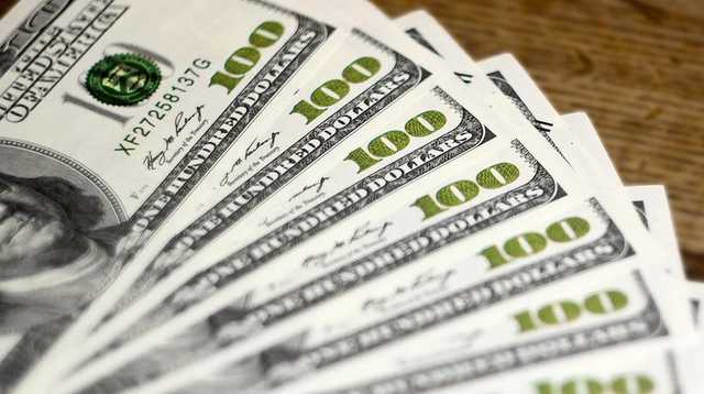Доллар и евро дорожают: украинцам озвучили прогноз на ближайший год