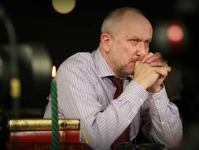 Яневський надіслав запит в ОП. Питає, чи існує поняття “дєвочка, яку треба захищати”