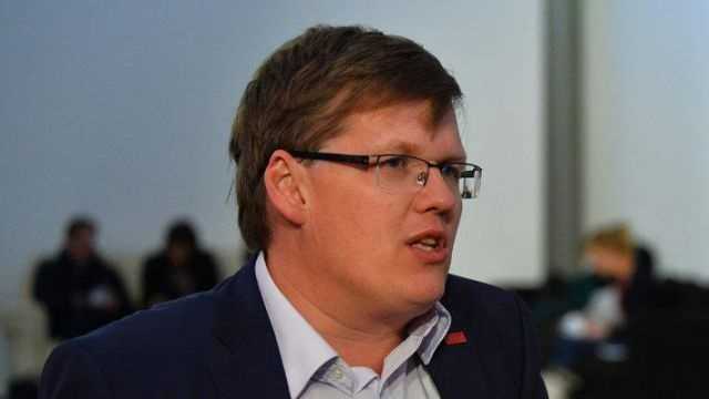 Офіс президента підозрює 11 своїх нардепів у отриманні хабара, — екс-чиновник