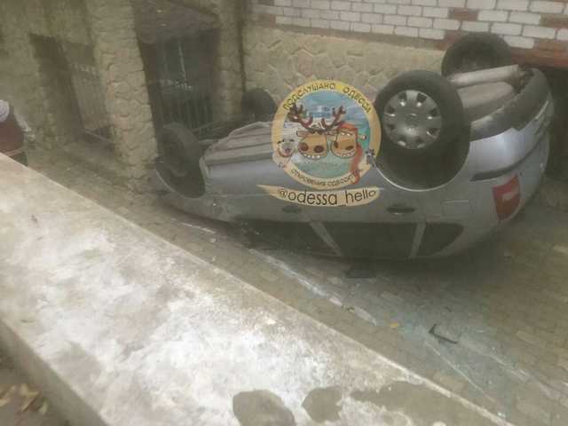 Пьяный водитель иномарки с ребенком в салоне попал в ДТП в Одессе