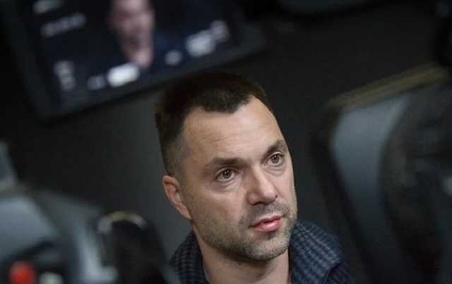 Военный Майдан и Тимошенко на посту премьер-министра: Арестович предсказал жуткий крах Зеленского