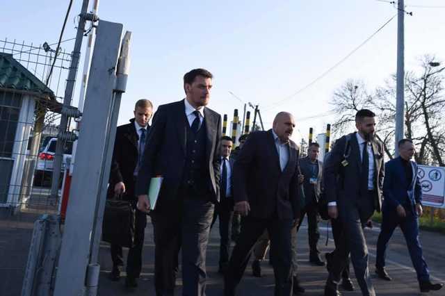 Премьер-министра шокировал пропускной пункт «Порубное»