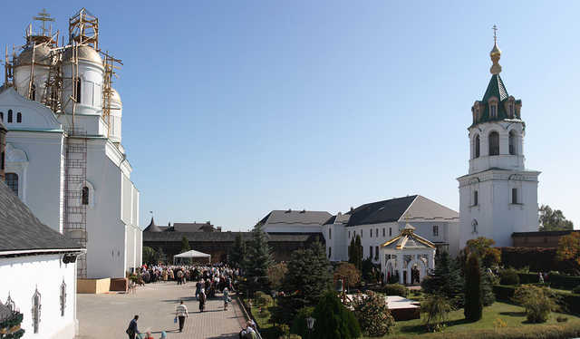 В украинском монастыре обокрали паломницу