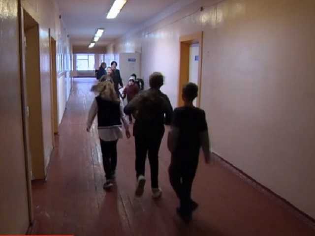 В школе под Киевом подростки зверски избили одноклассника