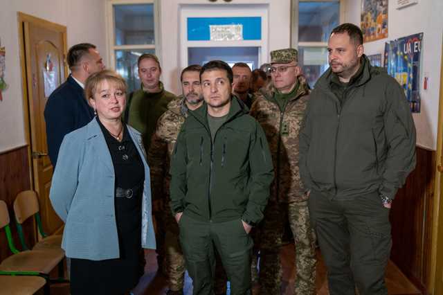 Деякі розмови виявилися емоційними, – Зеленський про відвідування Золотого