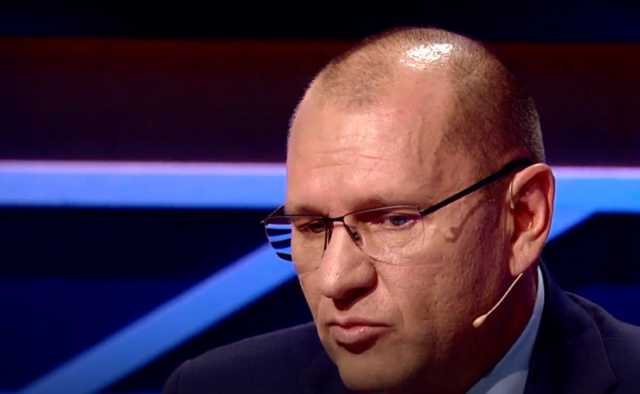 У Зеленского подготовили наказание «слуге народа», выступившего в России