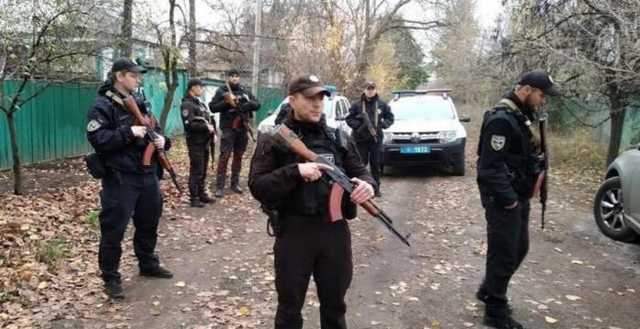 Влада готується виганяти добровольців із Золотого, – “Національний корпус”