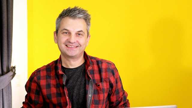 Україна, як держава, досі не оформила війну юридично, – Скрипін