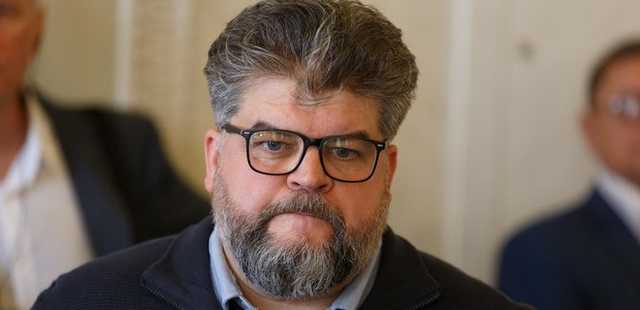 Любитель секса за деньги Яременко извинился перед женой, детьми и Зеленским