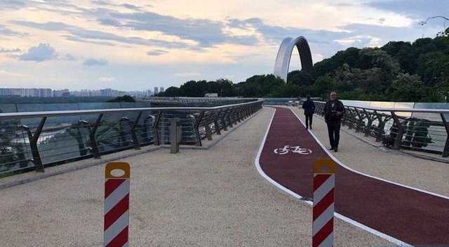 «Мост Кличко» в Киеве продолжает потреблять бюджетные средства